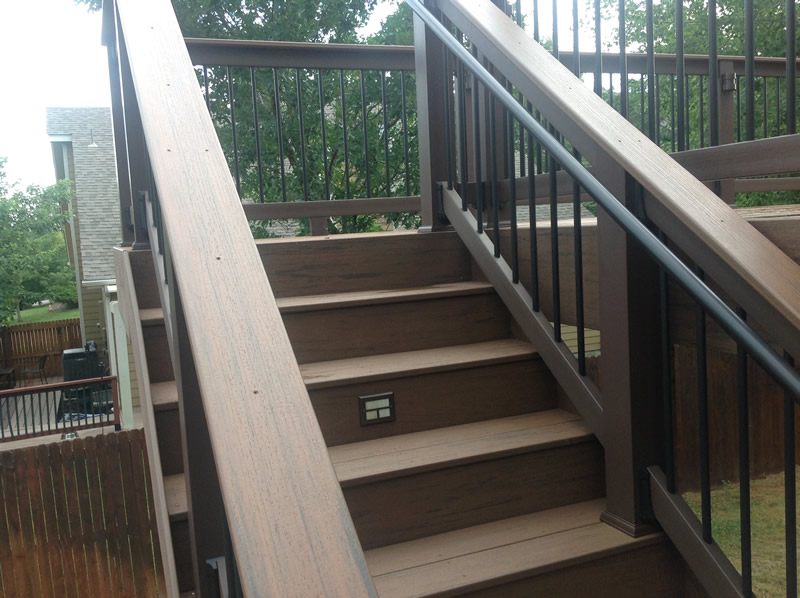 Evolutions Builder Rail with Metal Ballusters and Brown Oak Decking
