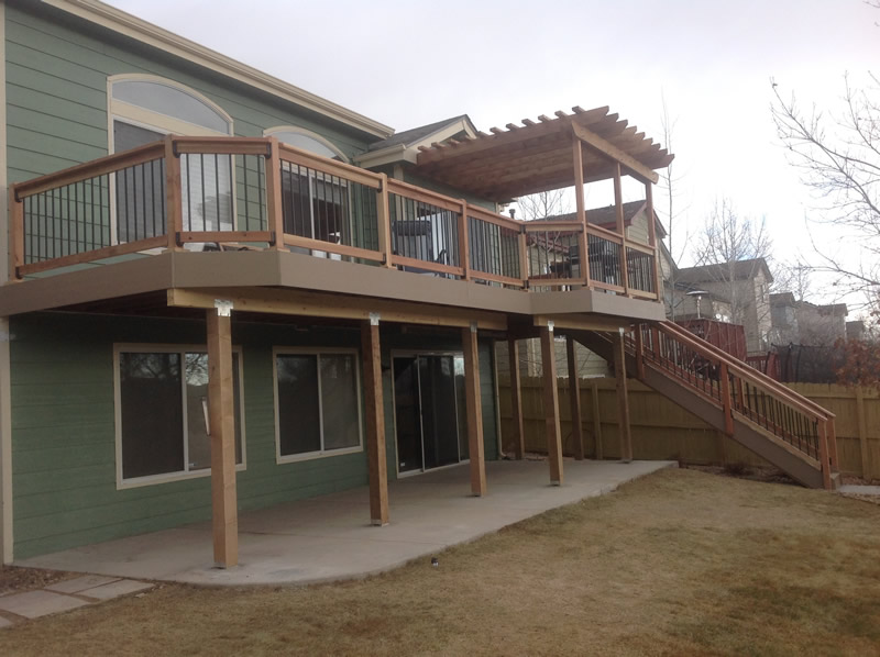 Composite Deck with Redwood Rail System and Pergola